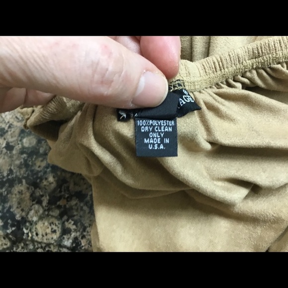 Boy Language Women’s Off The Shoulder Faux Suede Blouse NWOT - Picture 7 of 7